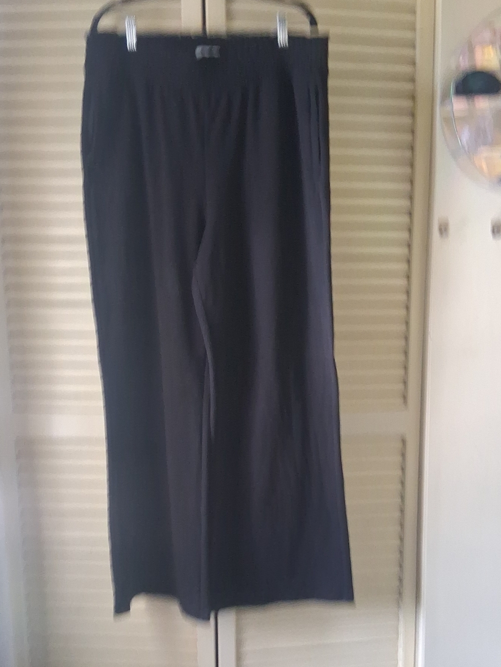 Classic Black Wide-Leg Women's Pants — Elastic Waist